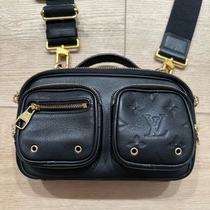 Louis Vuitton Utility Crossbody bag
